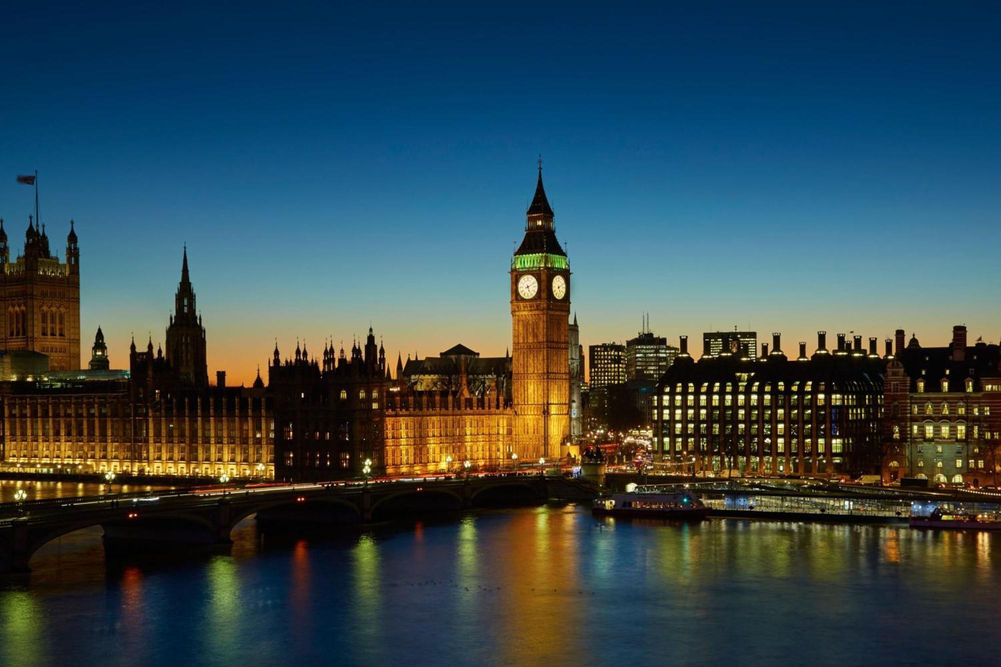 London Marriott Hotel County Hall Exterior foto